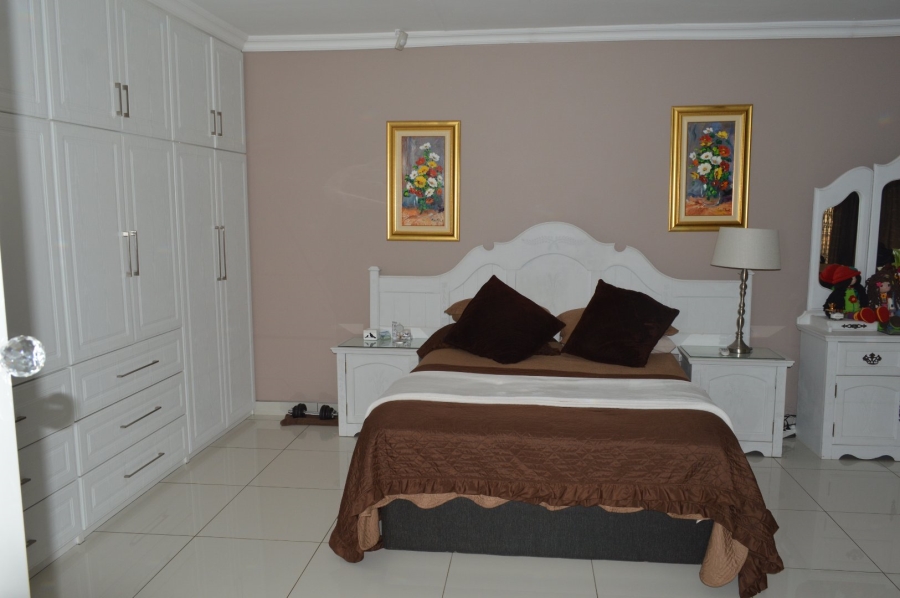 4 Bedroom Property for Sale in Doringkruin North West